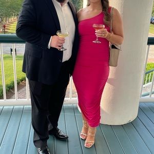 Pink Lulus fitted dress